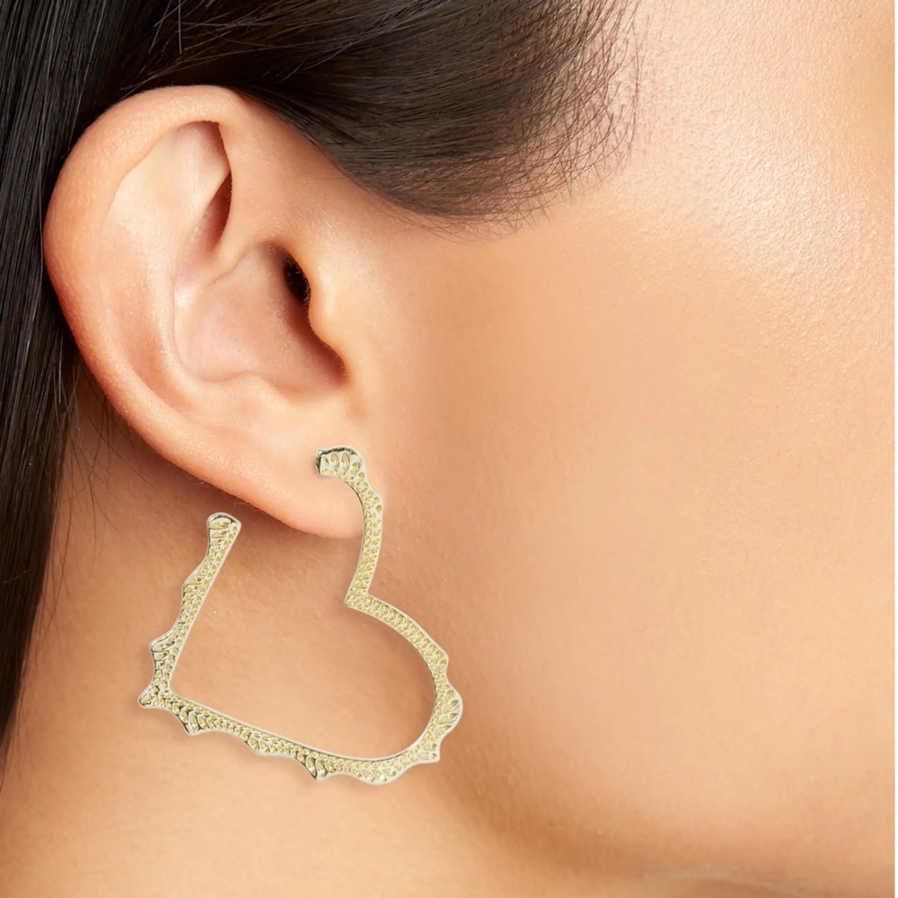 KENDRA SCOTT Sophee Heart Hoop Earrings 14K Gold Plated Stud Back - Picture 10 of 11